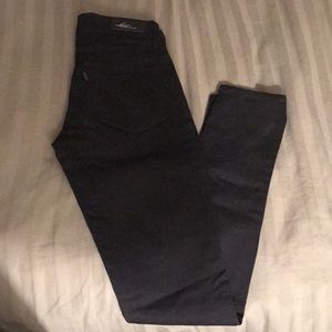 Black Levi’s Skinny Denim